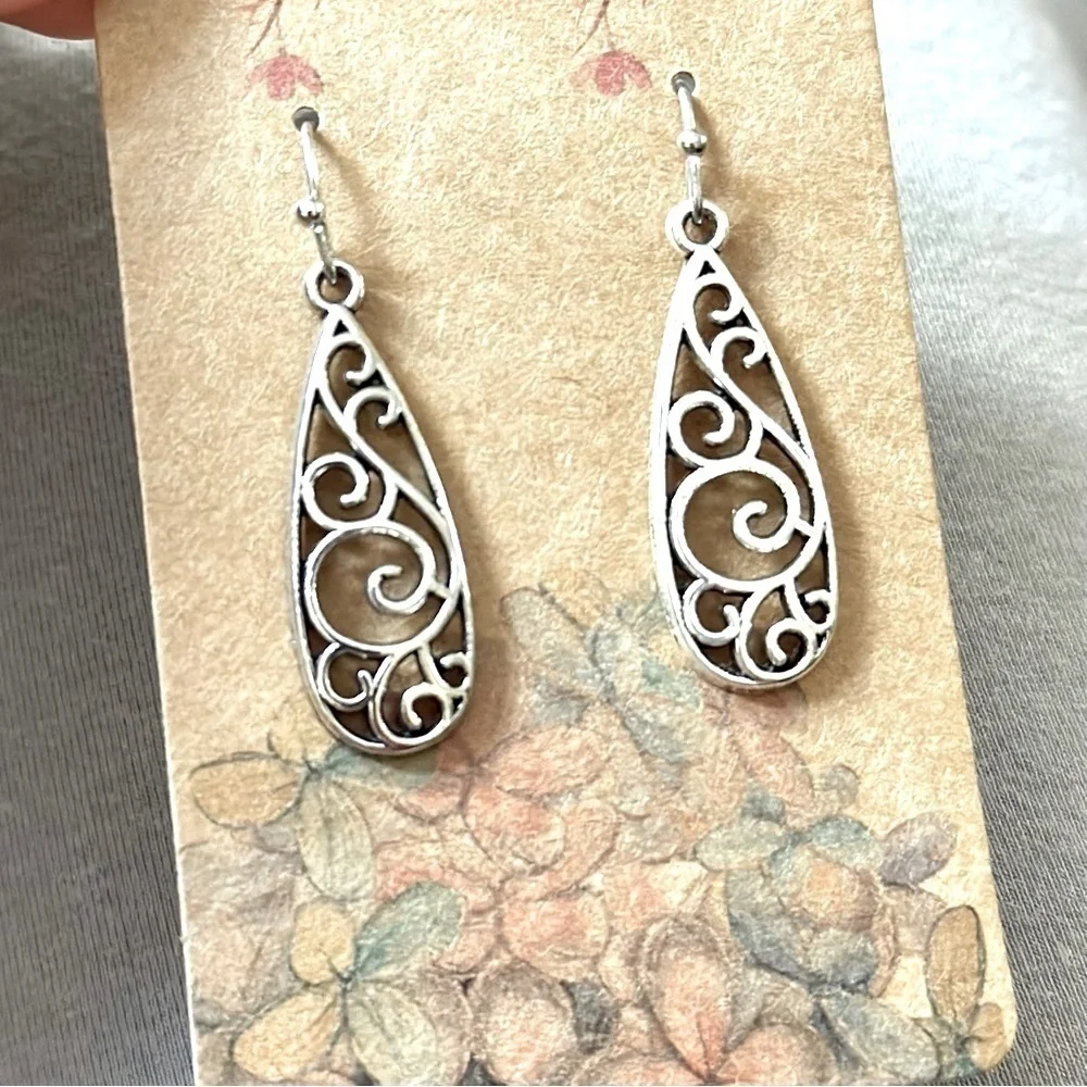 Vintage Style Silver Tone Hoop Dangle Earrings